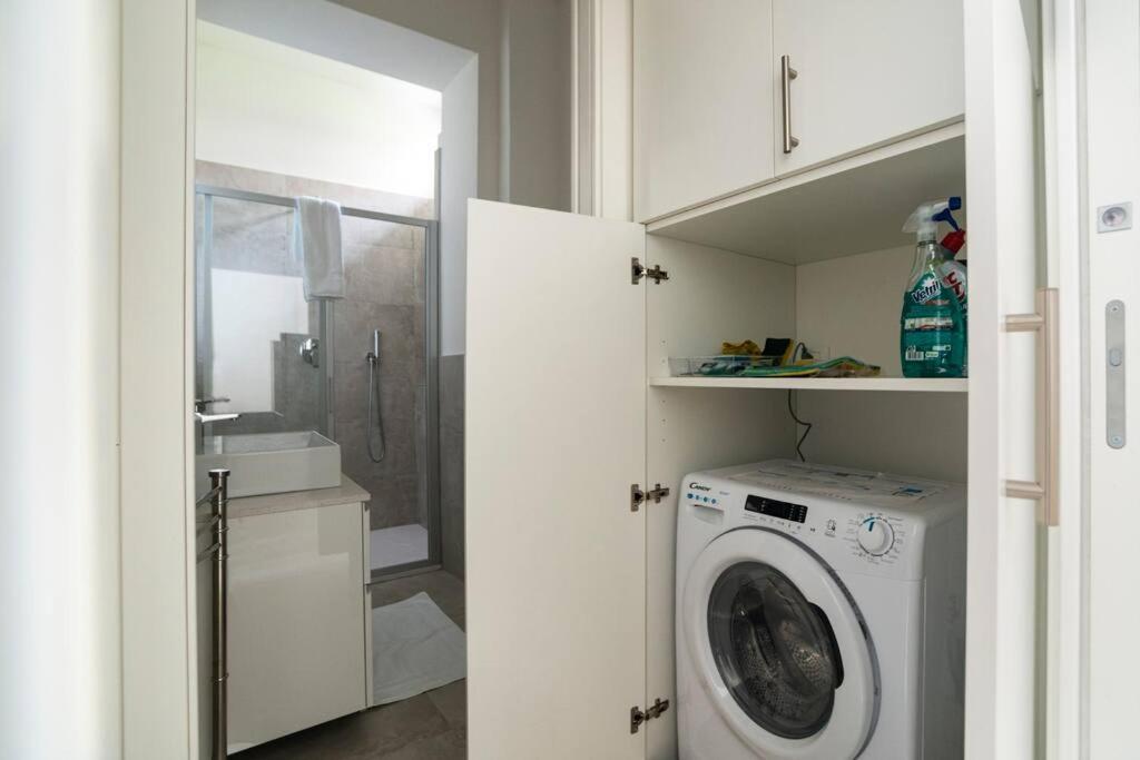 Dimora Di Privacy Fronte Parco E Ospedale Di Monza Apartment Lissone Luaran gambar