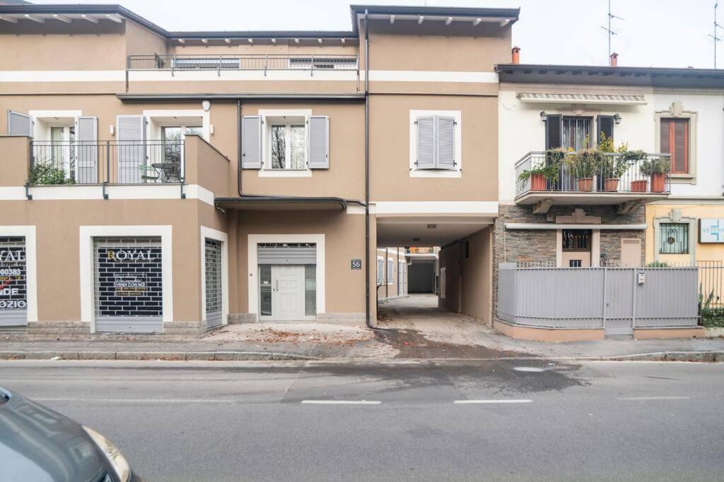 Dimora Di Privacy Fronte Parco E Ospedale Di Monza Apartment Lissone Luaran gambar