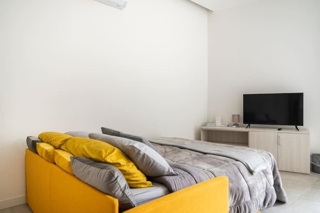 Dimora Di Privacy Fronte Parco E Ospedale Di Monza Apartment Lissone Luaran gambar